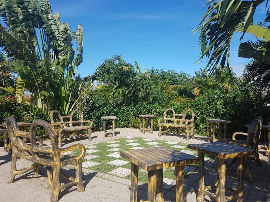 Richmond - Heroes Villa, Ac, Security, Access To Pool, Playground & Private Beach - Welcome Breakfast Basket Exteriör bild