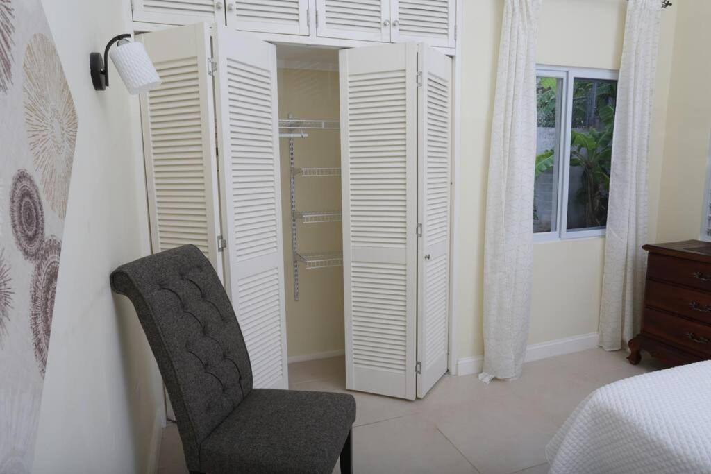 Richmond - Heroes Villa, Ac, Security, Access To Pool, Playground & Private Beach - Welcome Breakfast Basket Exteriör bild