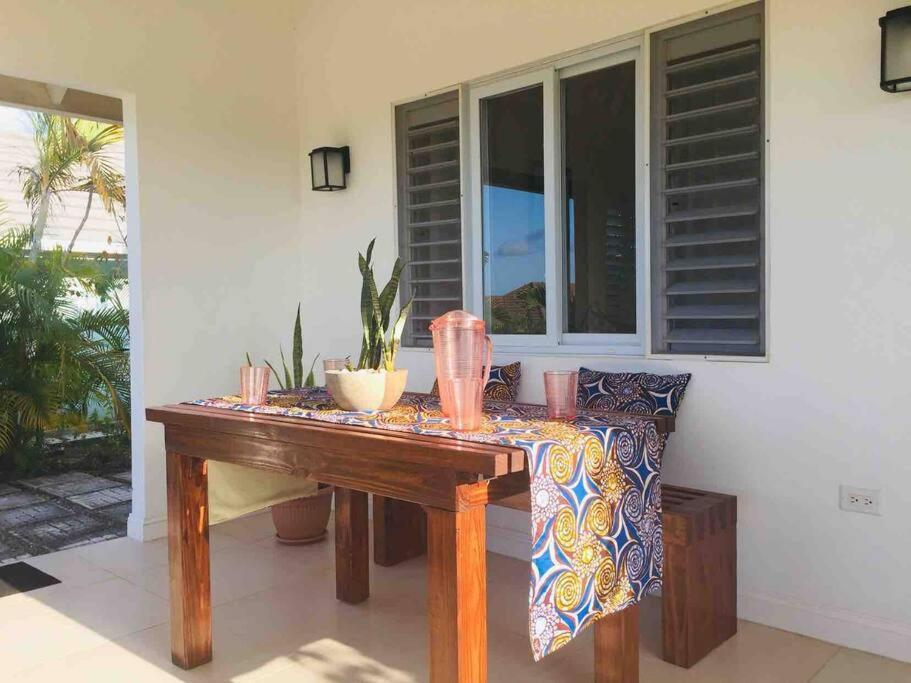 Richmond - Heroes Villa, Ac, Security, Access To Pool, Playground & Private Beach - Welcome Breakfast Basket Exteriör bild