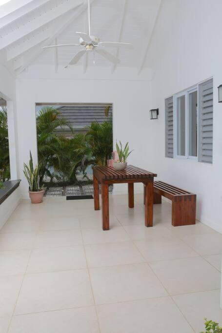 Richmond - Heroes Villa, Ac, Security, Access To Pool, Playground & Private Beach - Welcome Breakfast Basket Exteriör bild
