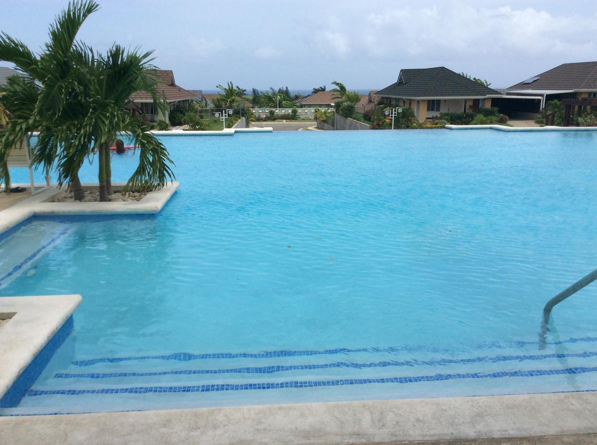 Richmond - Heroes Villa, Ac, Security, Access To Pool, Playground & Private Beach - Welcome Breakfast Basket Exteriör bild